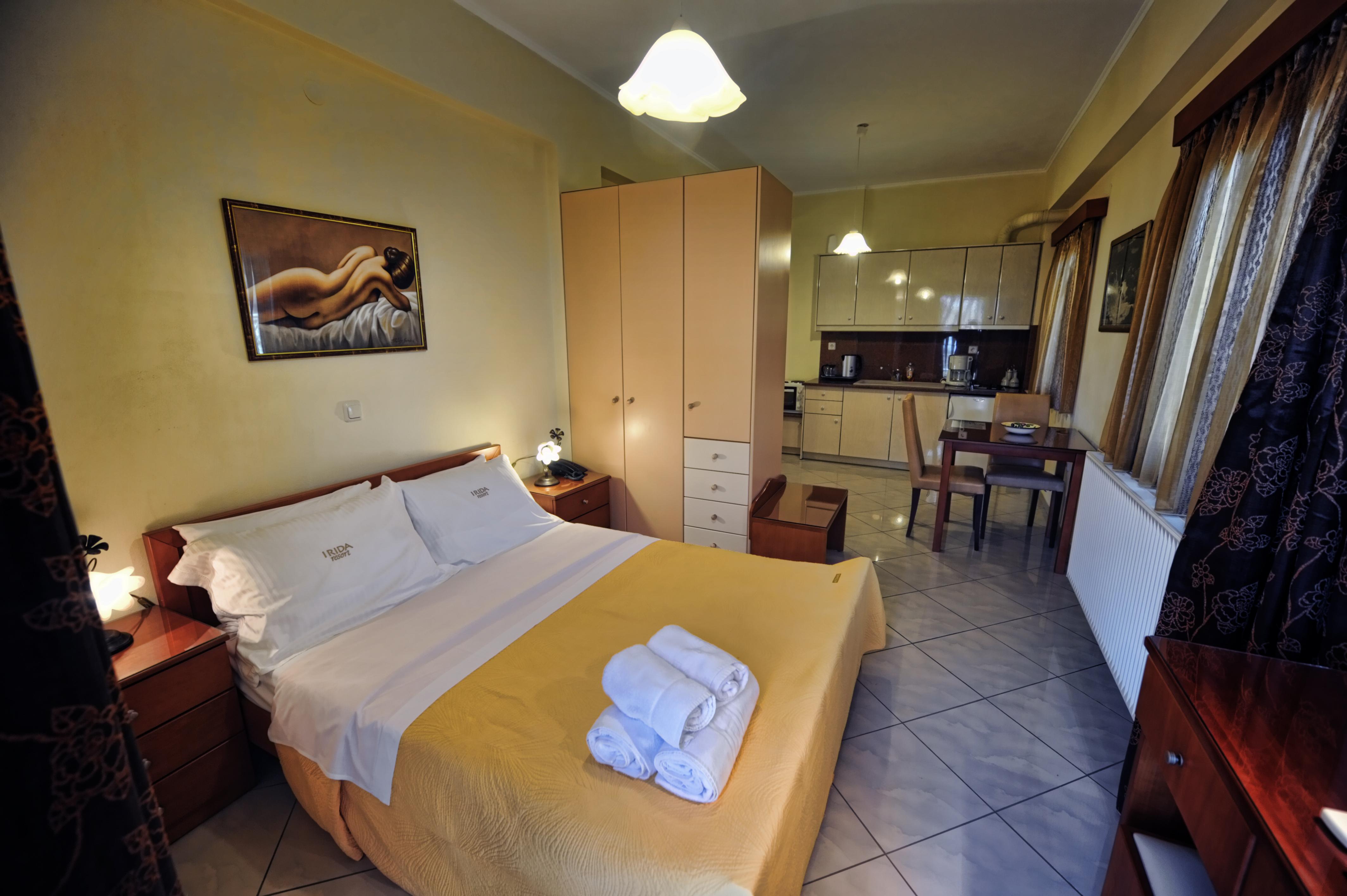 Irida Beach Resort Suites 基帕里夏 外观 照片