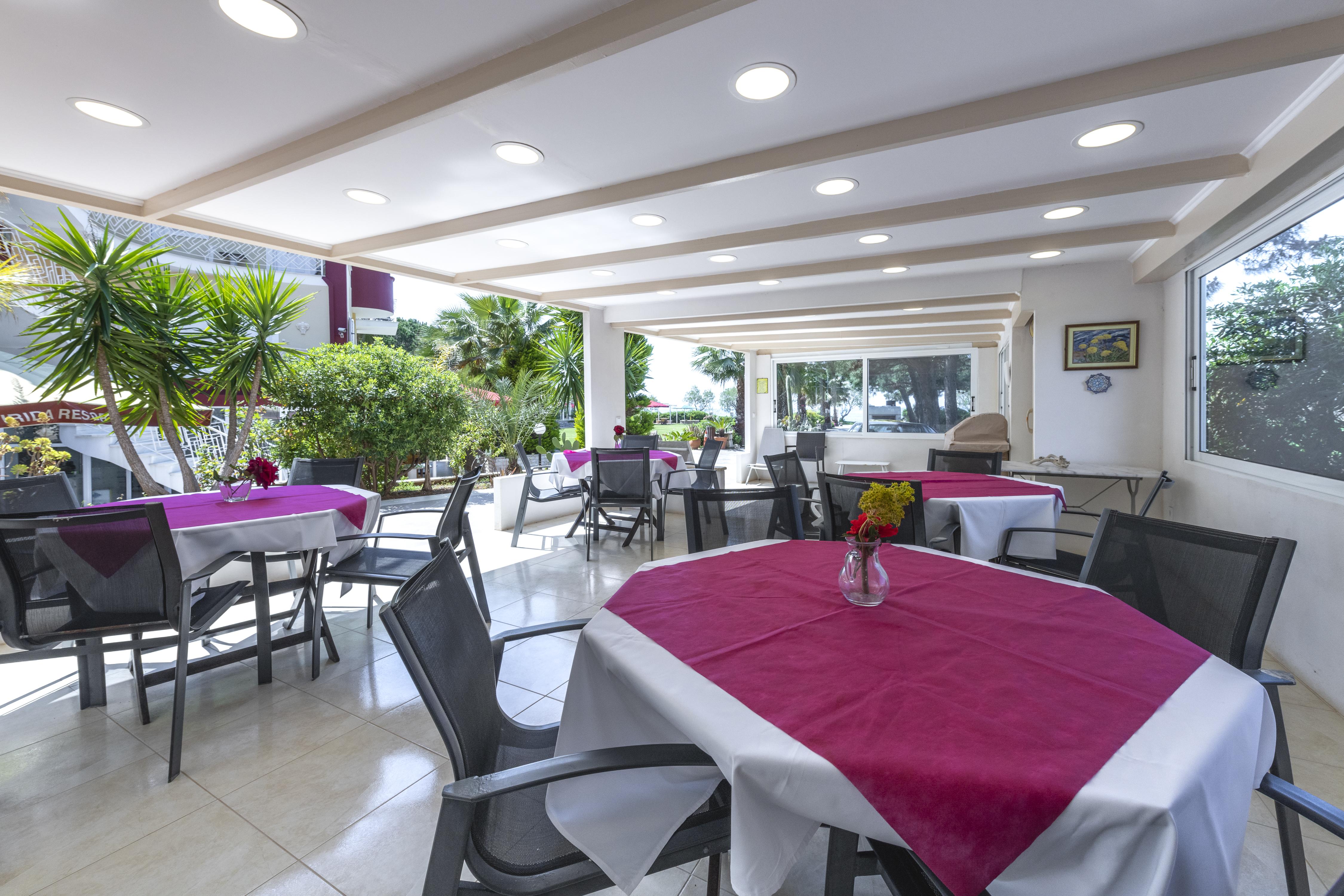 Irida Beach Resort Suites 基帕里夏 外观 照片