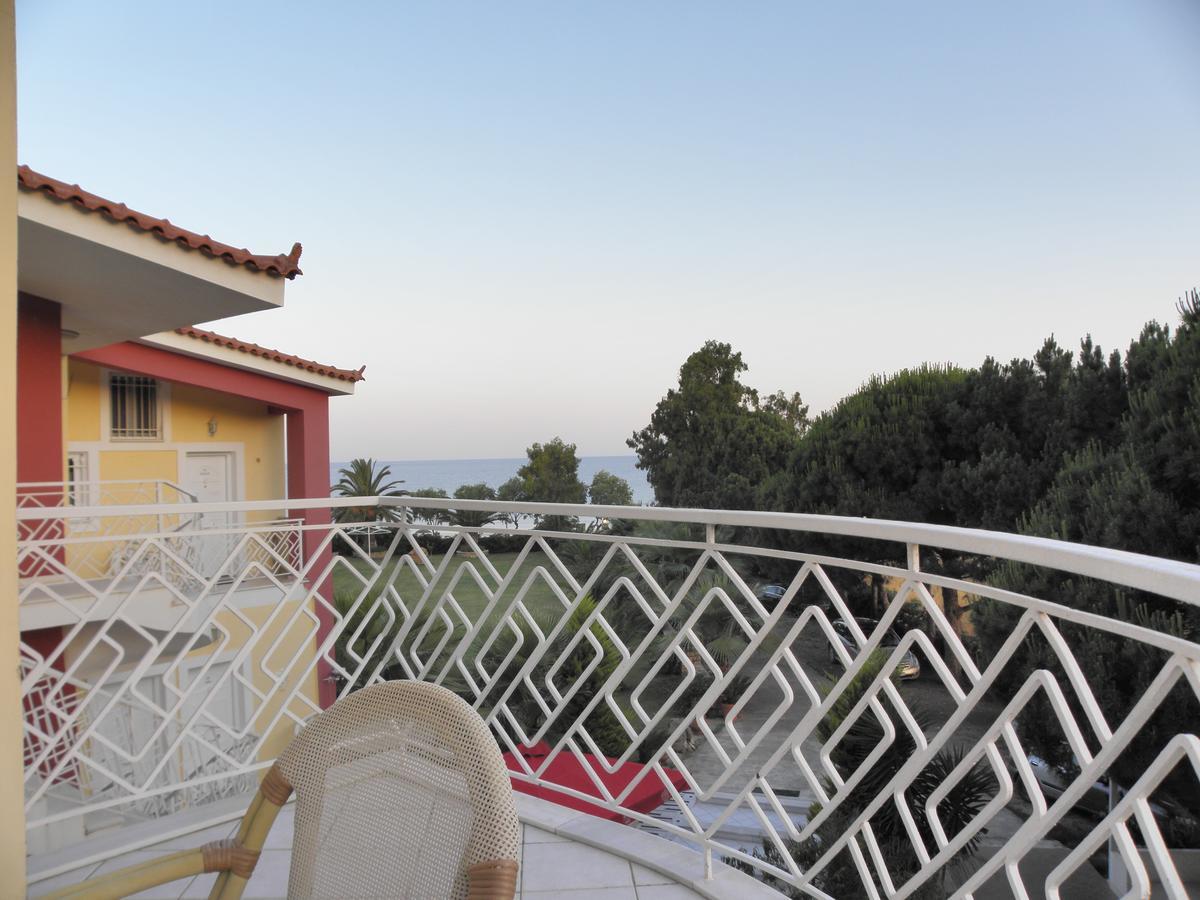 Irida Beach Resort Suites 基帕里夏 外观 照片